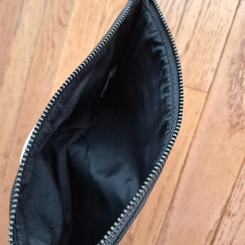 BALENCIAGA PARIS Multiuse Pouch Travel Zip Bag Clutch Black & White - Picture 5 of 9